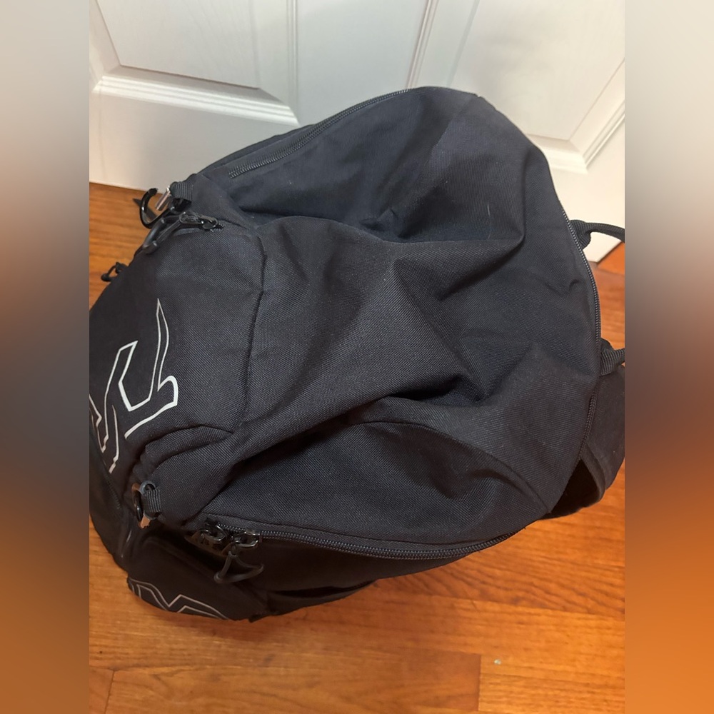 TYR Swim Backpack - Picture 7 of 12